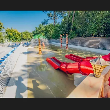 Mobil-home  « le Voyageur » Camping **** Hotel Saint-Augustin (Charente-Maritime)